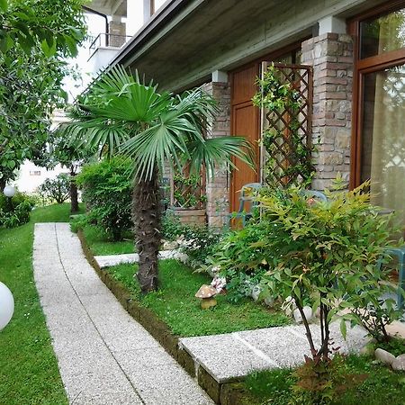 B&B Il Rondo Sirmione Bagian luar foto