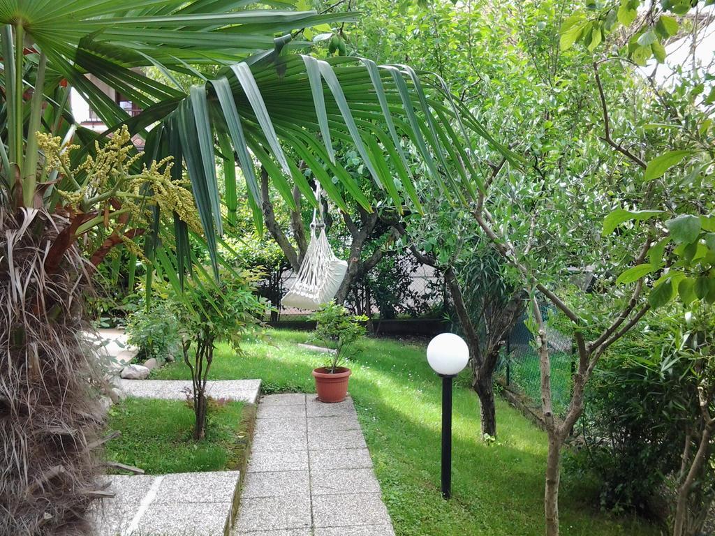 B&B Il Rondo Sirmione Bagian luar foto